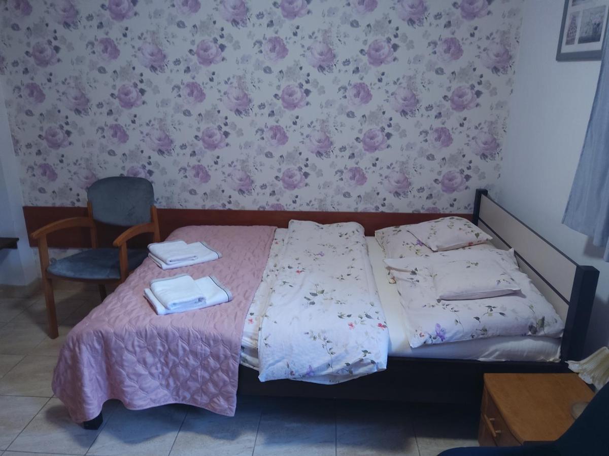 Pokoje Goscinne Sobieszow Jelenia Góra Kültér fotó