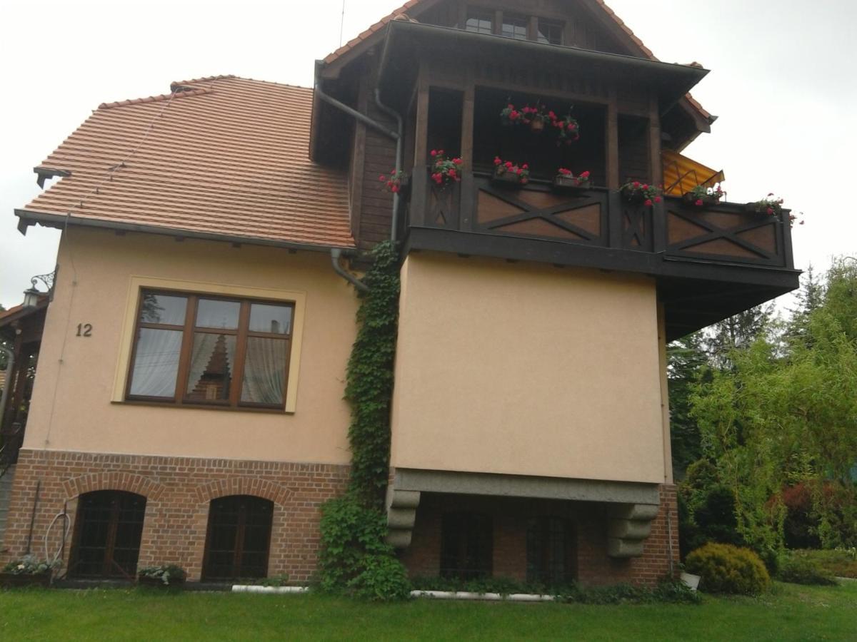 Pokoje Goscinne Sobieszow Jelenia Góra Kültér fotó